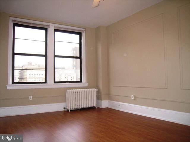 1324 Locust Street - Photo 1