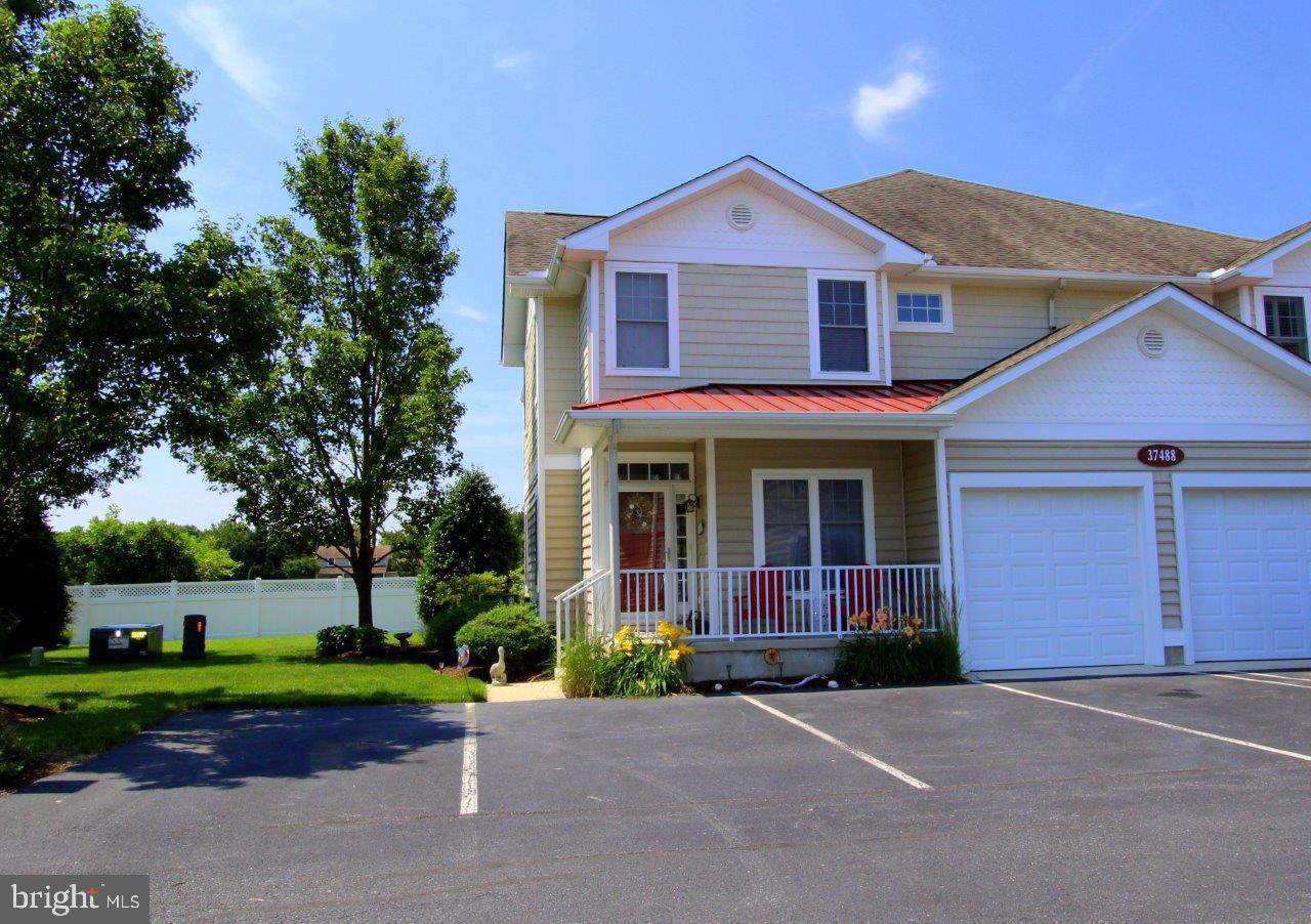 37488 Kaitlyn Drive - Photo 1