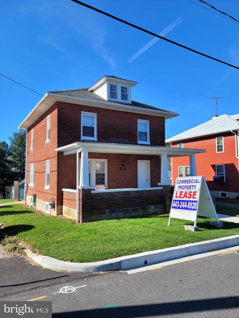 1622 Main Street - Photo 1