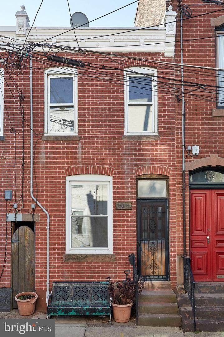 1034 Crease Street - Photo 1