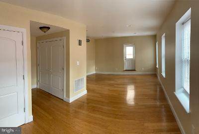 563 20TH Street - Photo 1