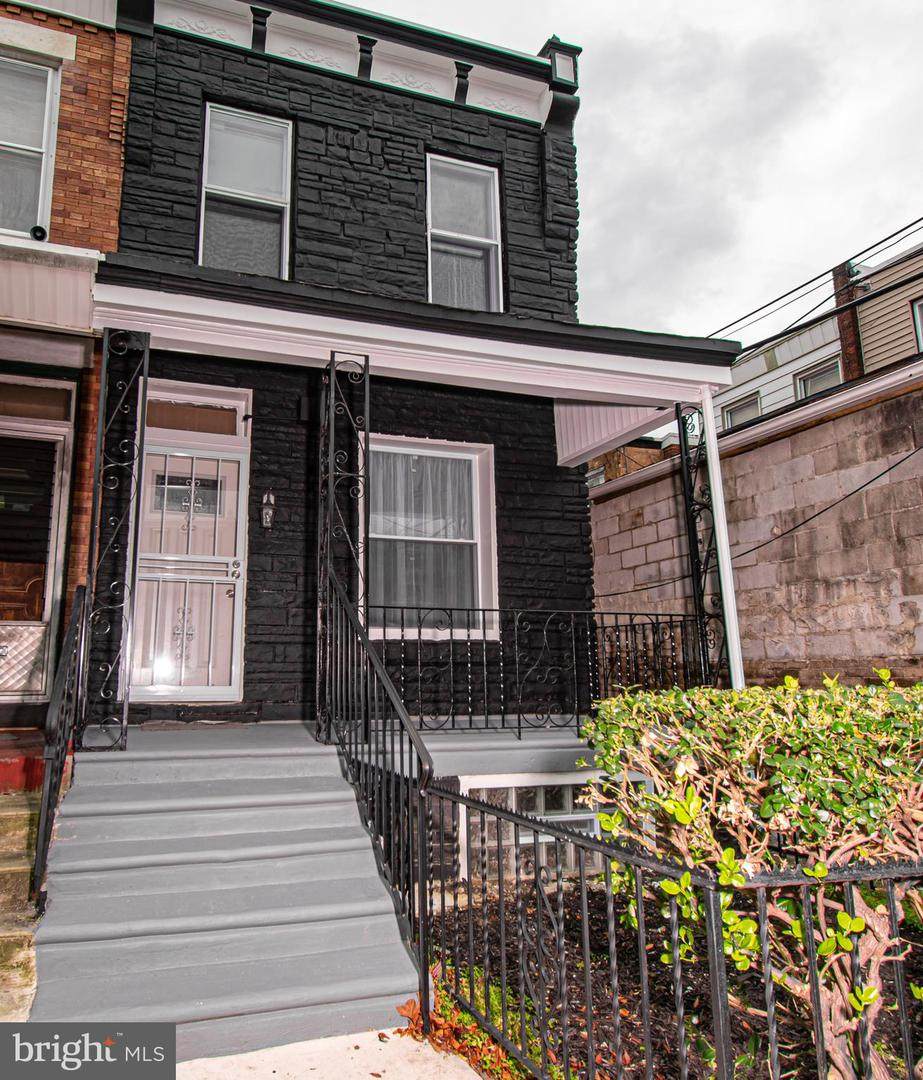 6040 Kershaw Street - Photo 1