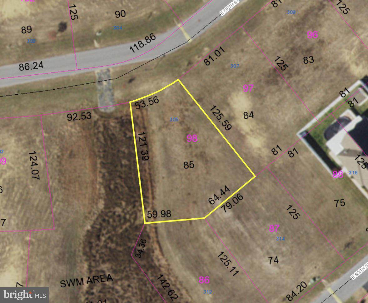 305 5TH Street - Photo 1
