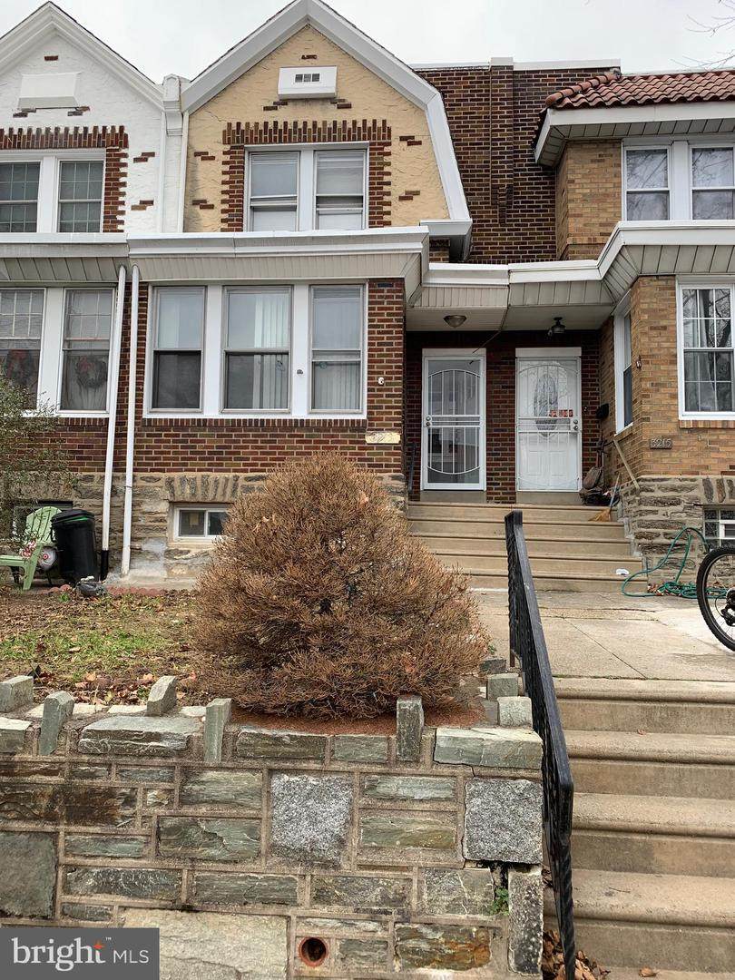 3213 Fanshawe Street - Photo 1