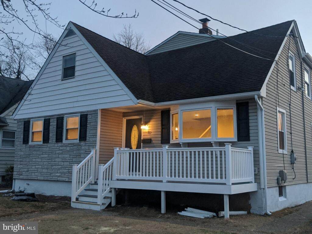 335 Hendrickson Avenue - Photo 1