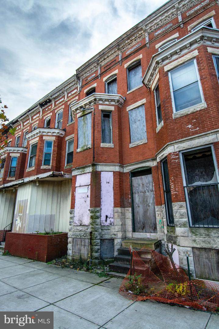 1527 North Avenue - Photo 1
