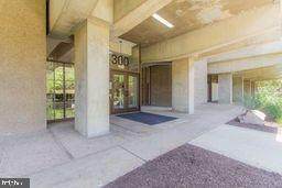 300 M Street - Photo 1