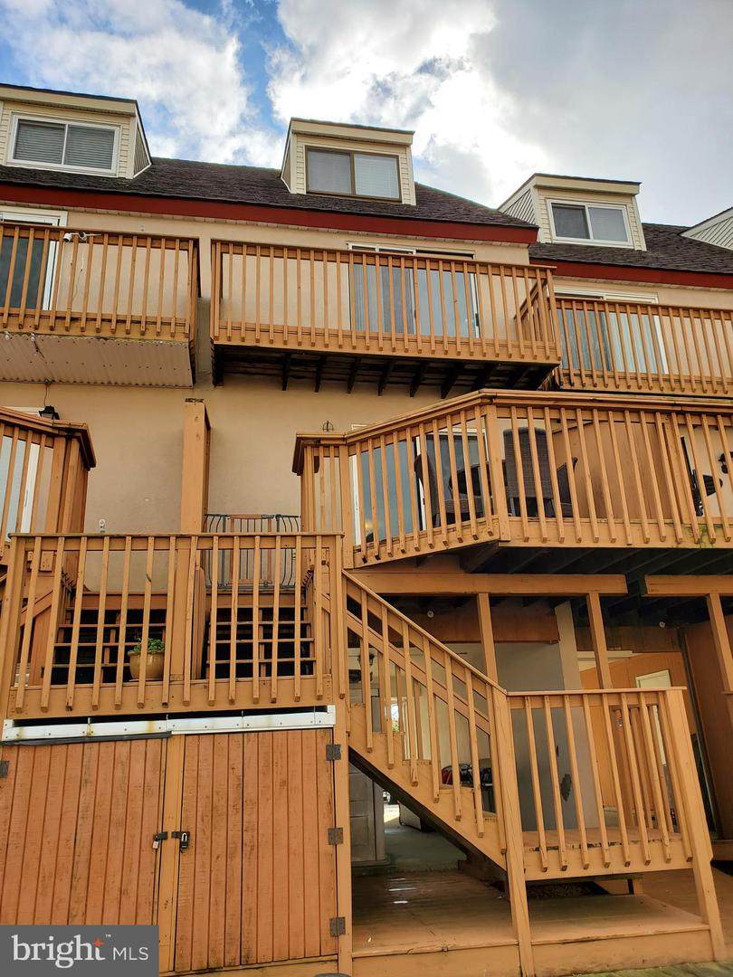 122 Newport Bay Drive - Photo 1