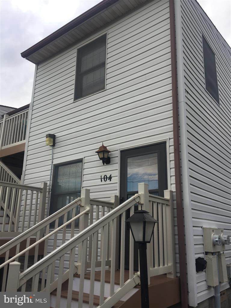 905 St Louis Avenue - Photo 1