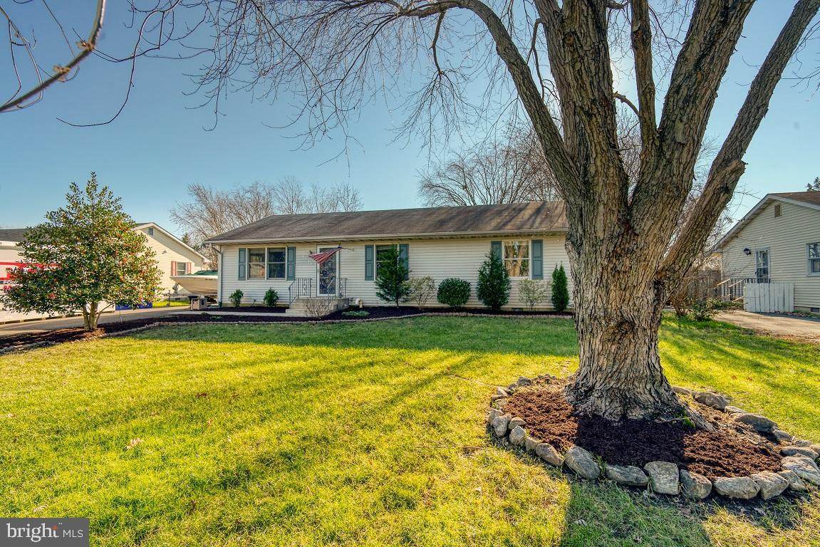 1834 Sherman Drive - Photo 1