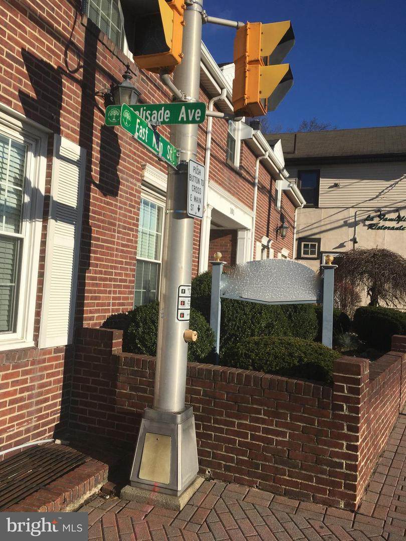 101 Main Street - Photo 1