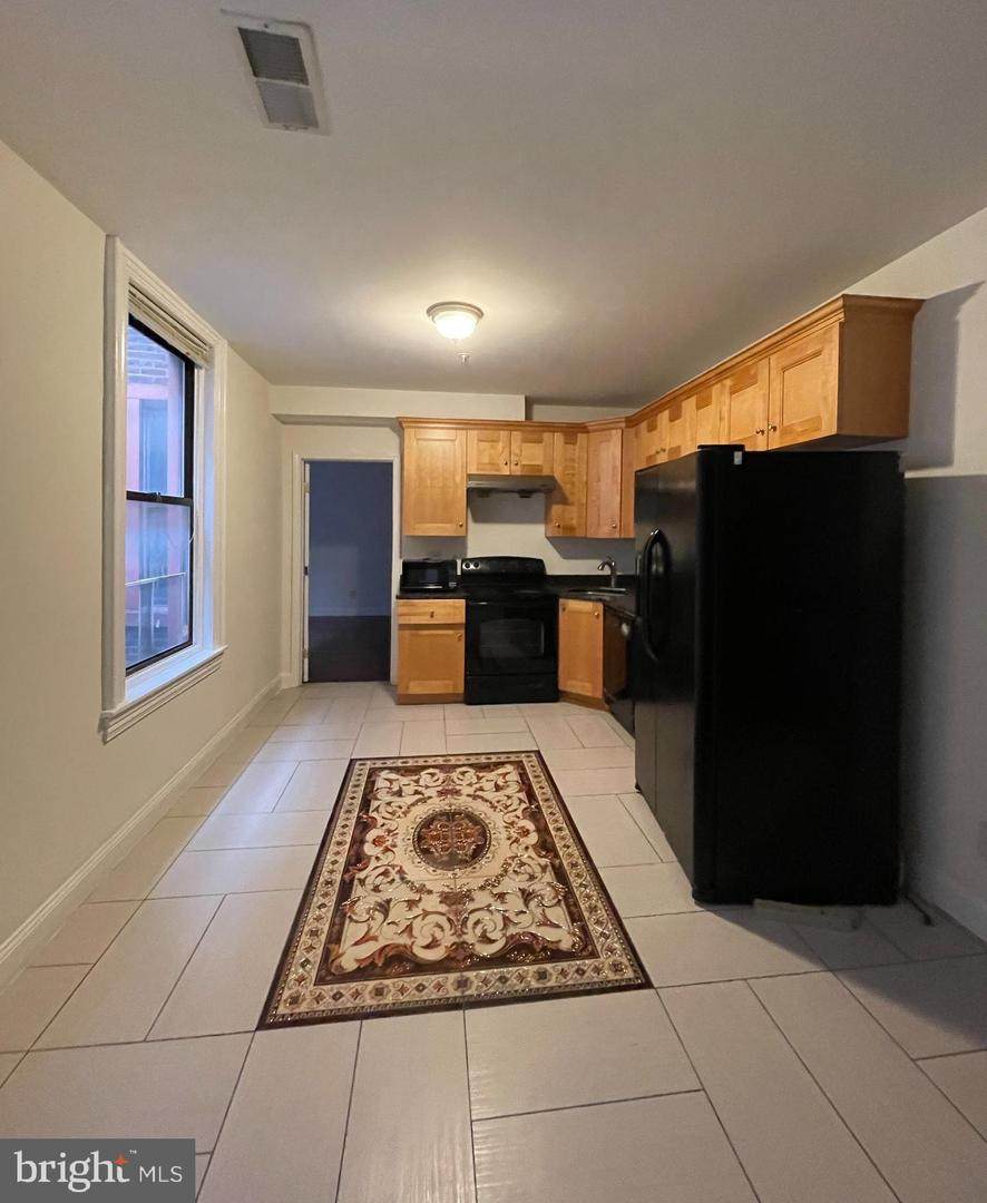 926 Arch Street - Photo 1