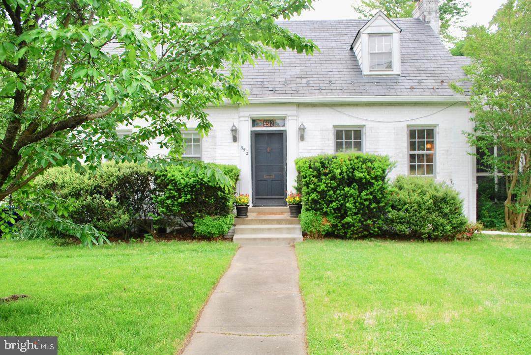 9512 Colesville Road - Photo 1