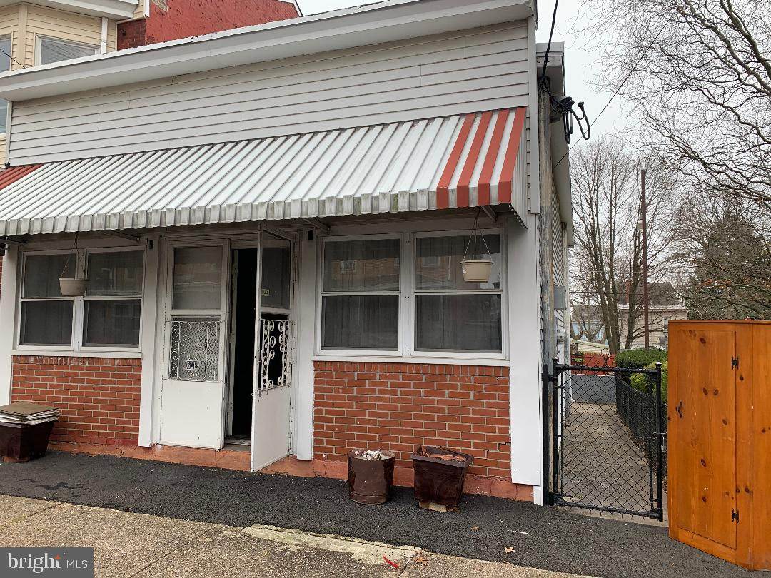 608 Indiana Avenue - Photo 1