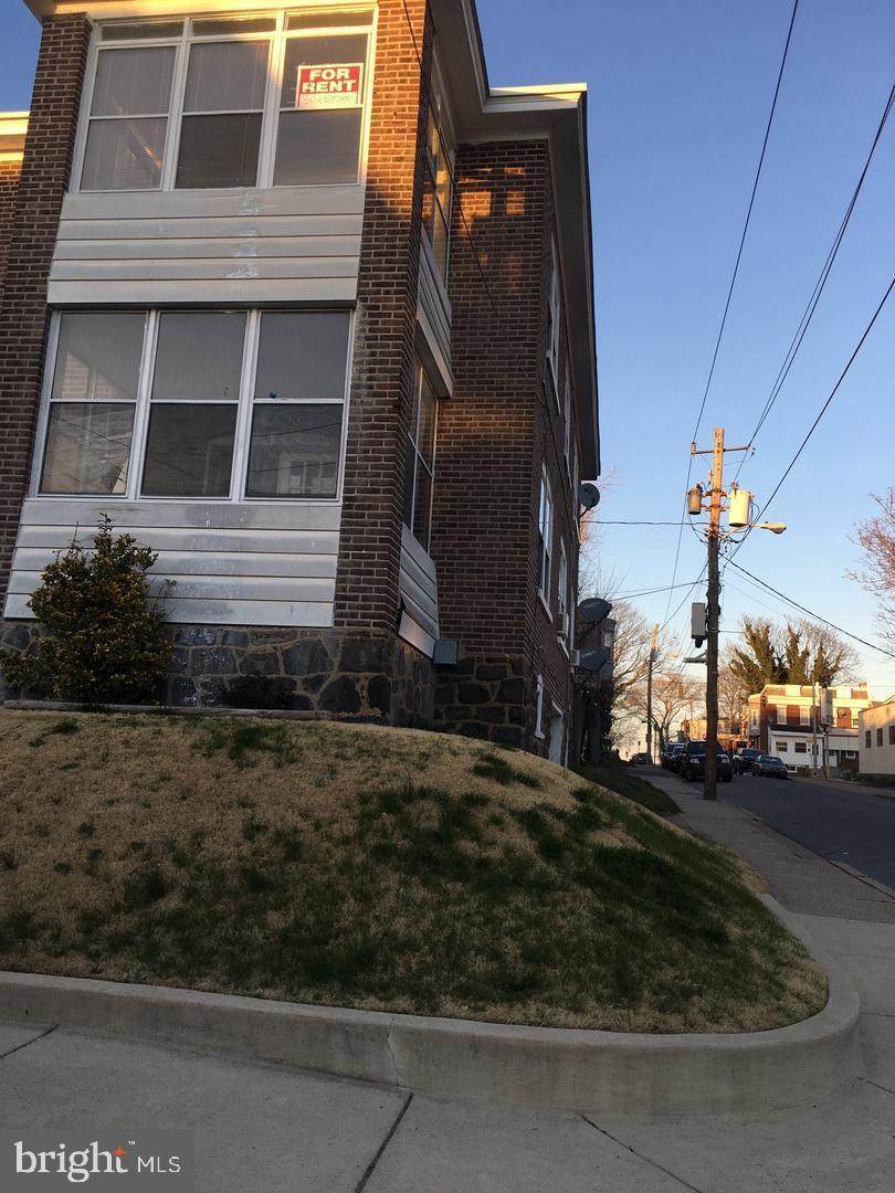 201 21ST Street - Photo 1