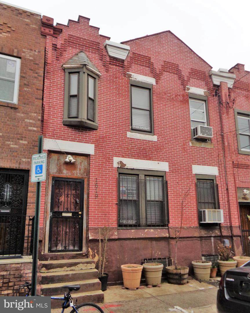 1619 6TH Street - Photo 1