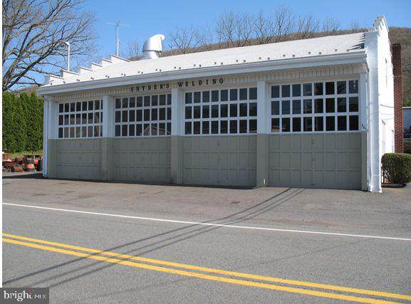 301 E-0 Biddle Street - Photo 1
