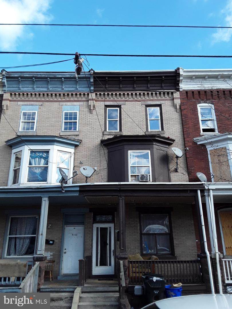 2409 6TH Street - Photo 1