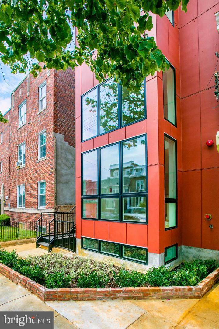 215 Upshur Street - Photo 1