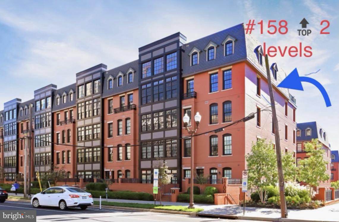 1700 Clarendon Boulevard - Photo 1