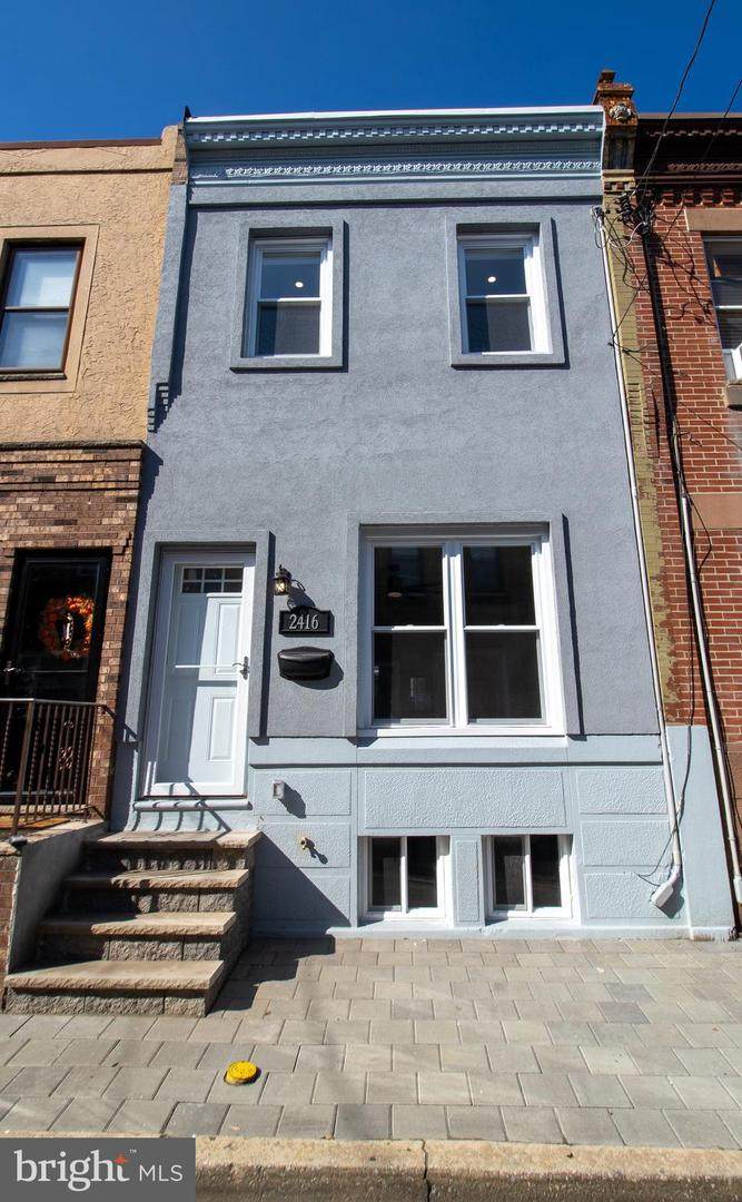 2416 Chadwick Street - Photo 1