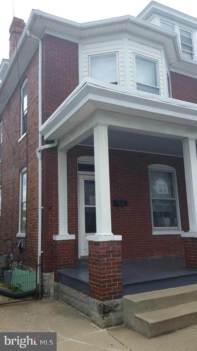 423 Jefferson Street - Photo 1
