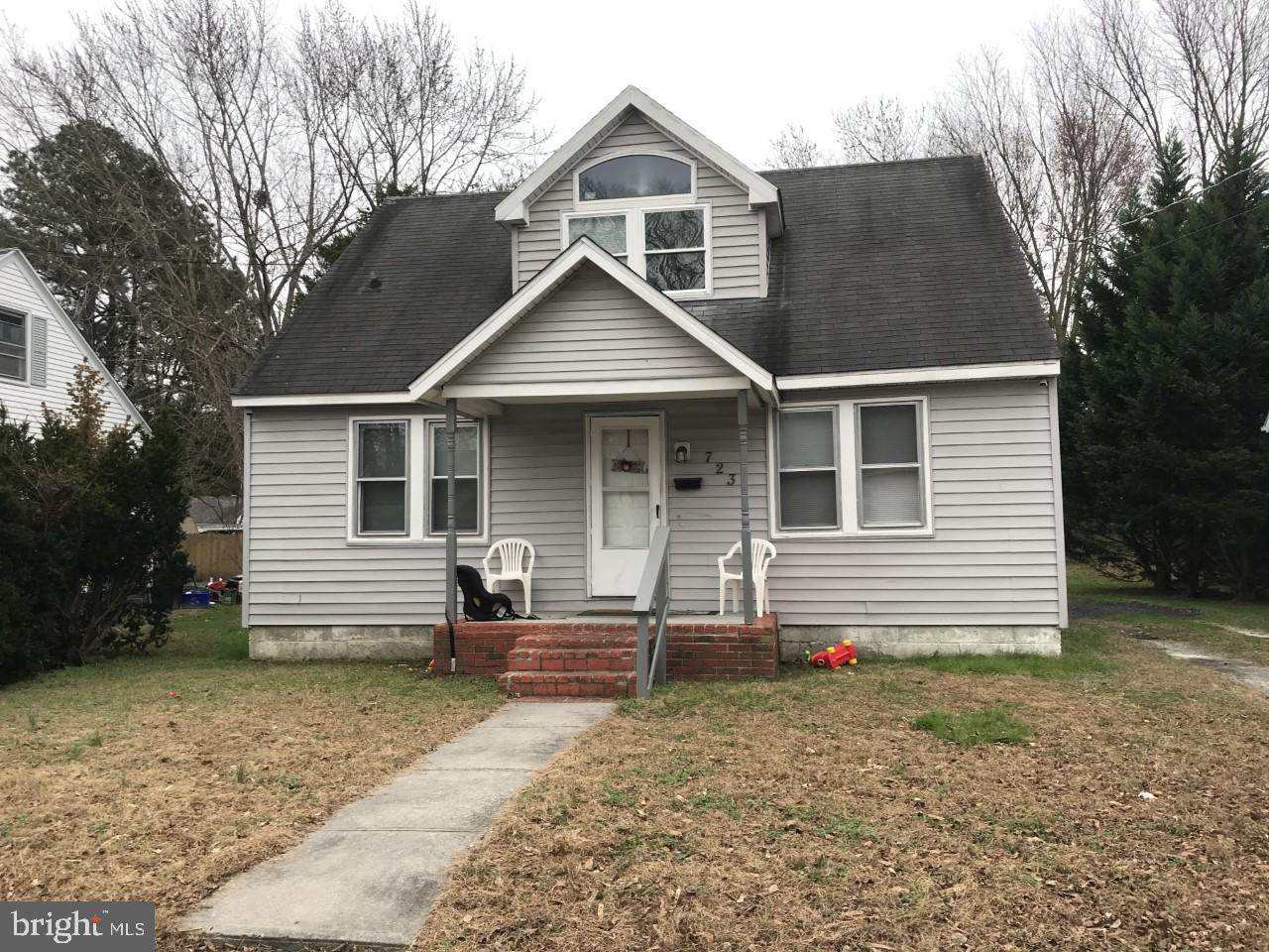 723 Madison Street - Photo 1