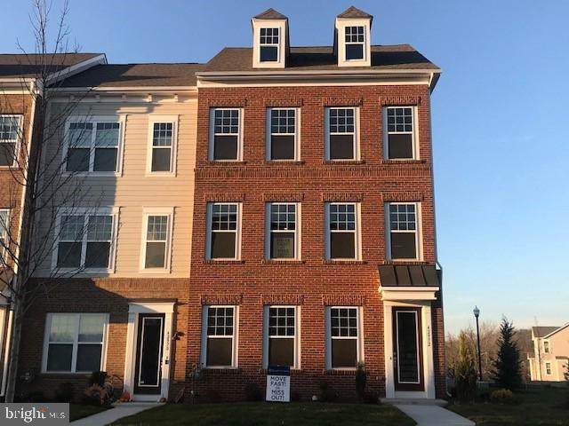 42972 Running Creek Square - Photo 1