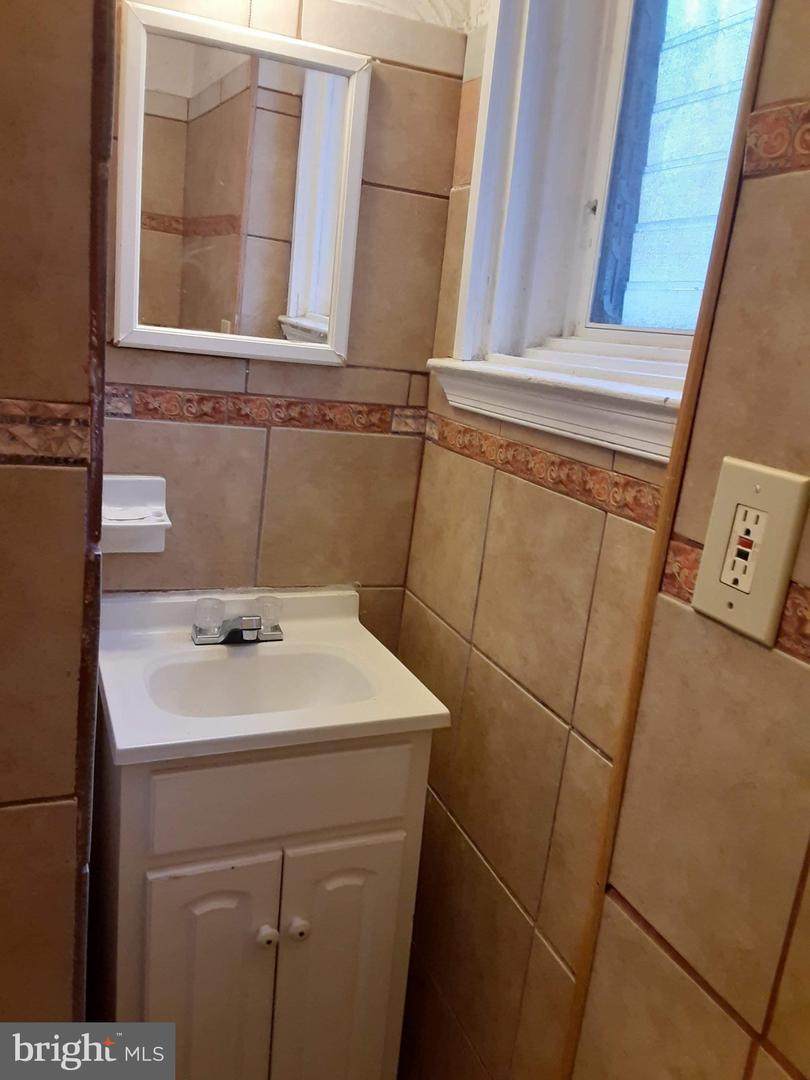 1605 56TH Street - Photo 1