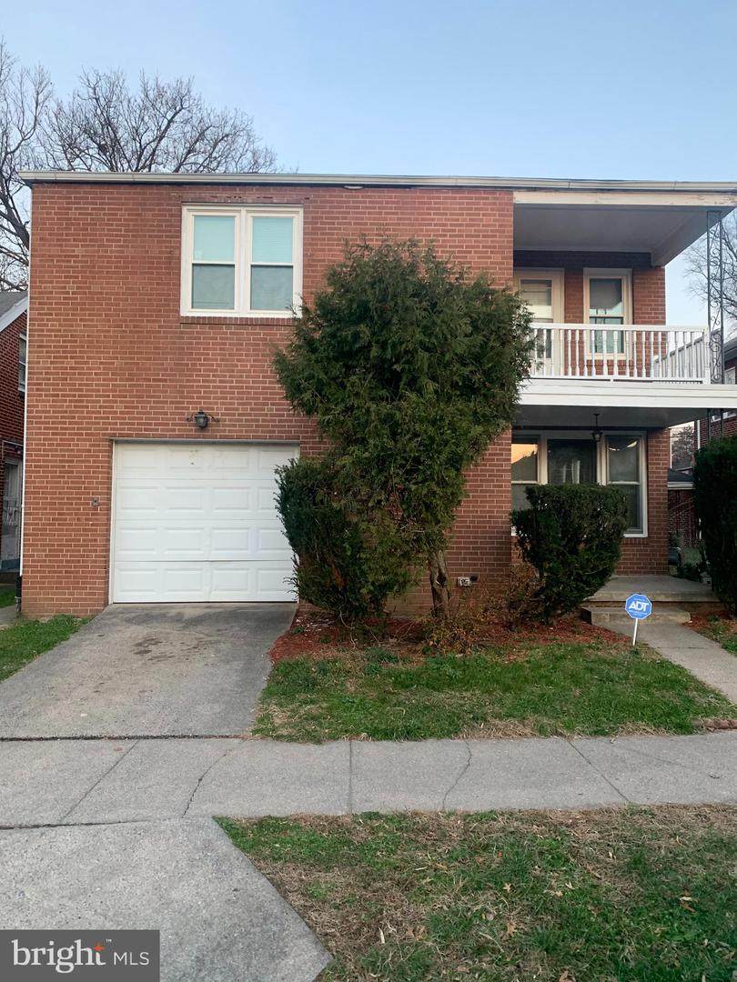 2705 5TH Street - Photo 1
