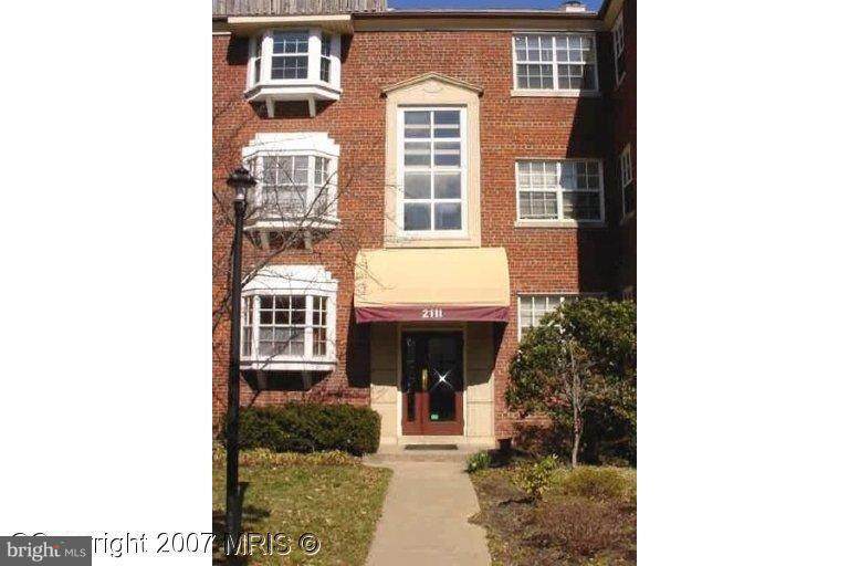 2111 Scott Street - Photo 1