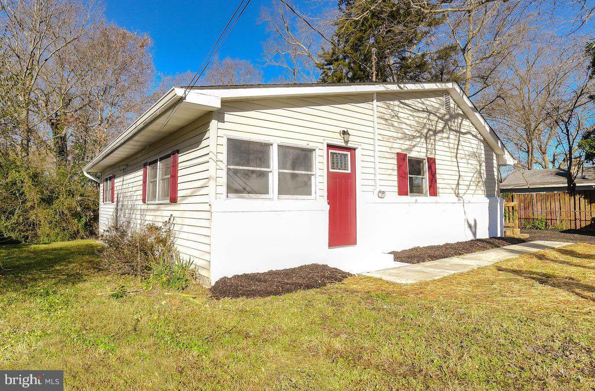 22381 Cedar Street - Photo 1