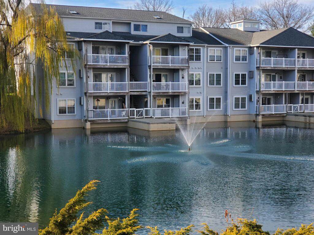 2000 Waters Edge Drive - Photo 1