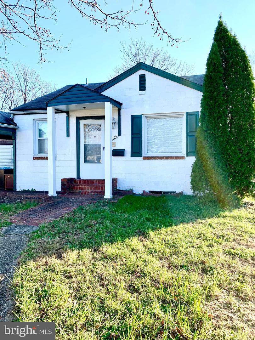 1229 Dunbar Oaks Drive - Photo 1