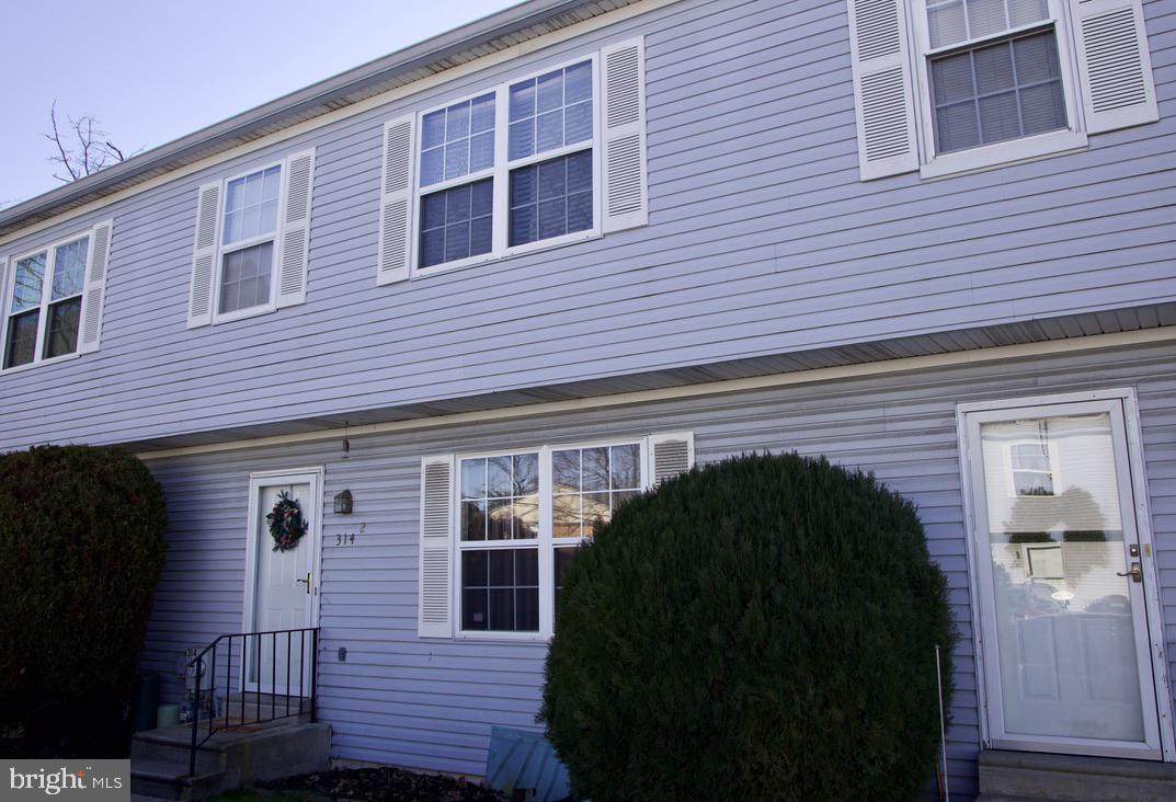314 Chester Pike - Photo 1
