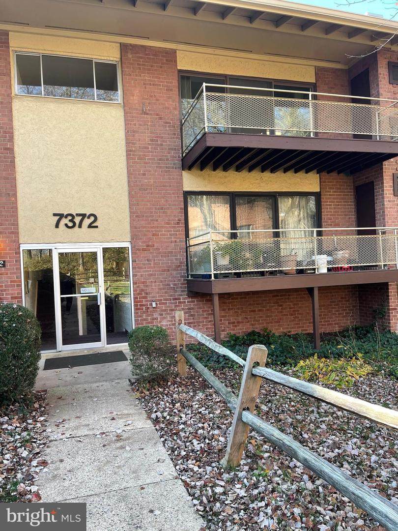 7372 Lee Highway - Photo 1
