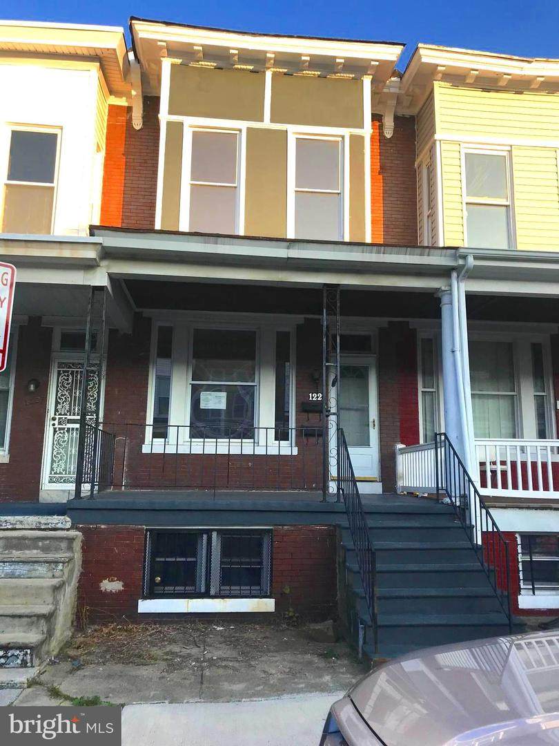 1221 Oakhurst Place - Photo 1