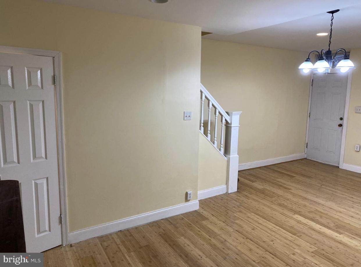 4543 Hicks Street - Photo 1