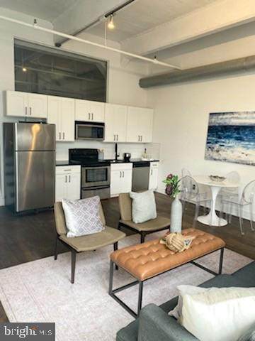 340 12TH Street - Photo 1