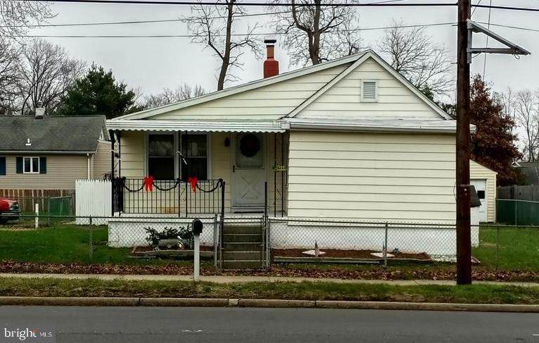 716 Arena Drive - Photo 1