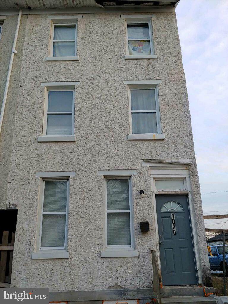 1020 Willow Street - Photo 1