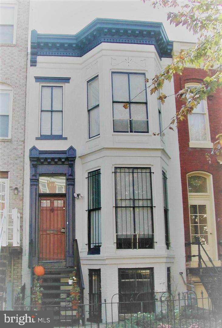 416 M Street - Photo 1
