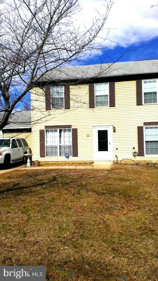 11 Sandra Court - Photo 1
