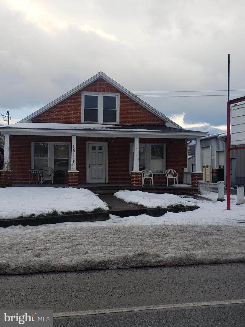 1033 South Main - Photo 1