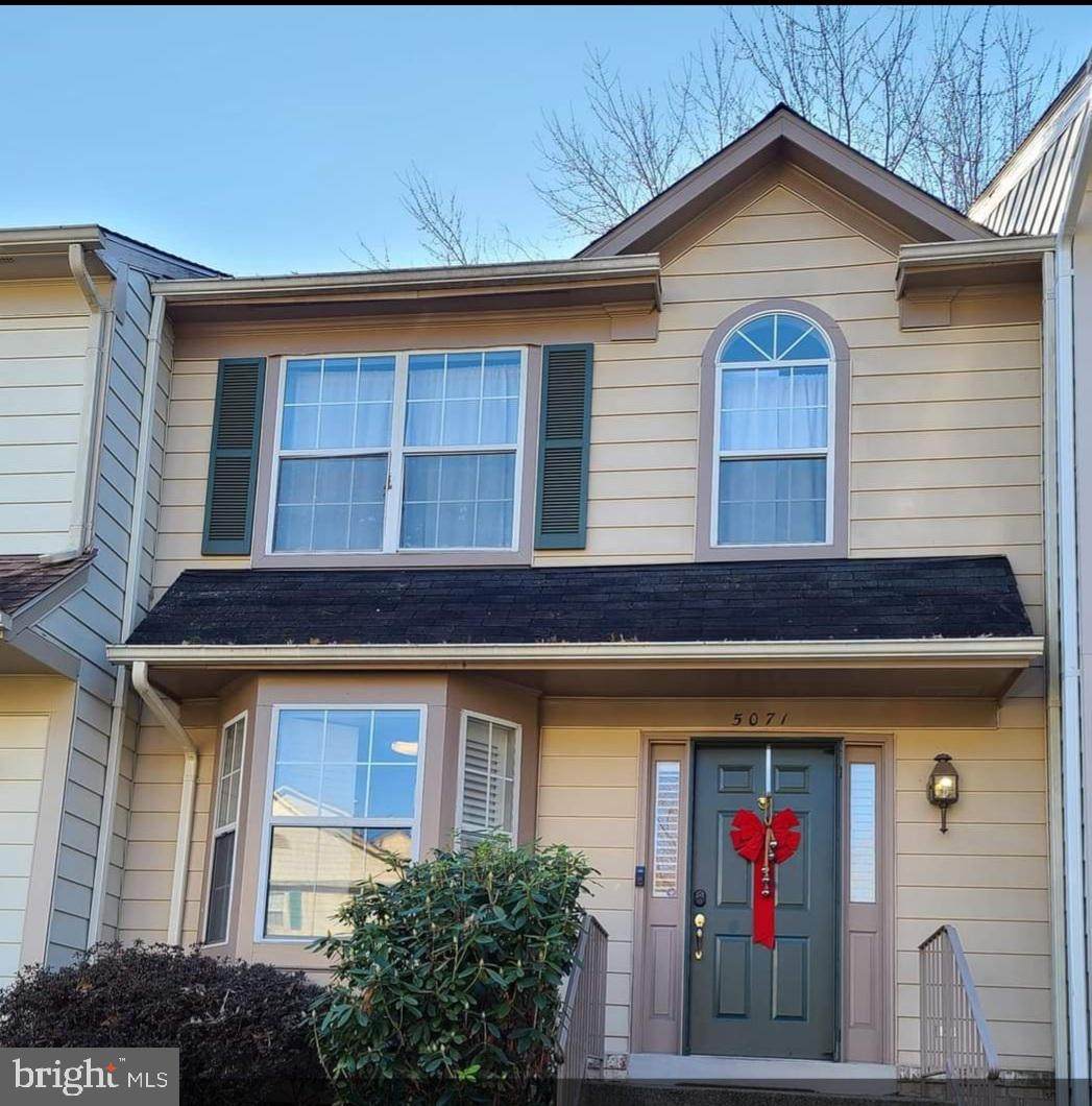 5071 Lambsgate Lane - Photo 1