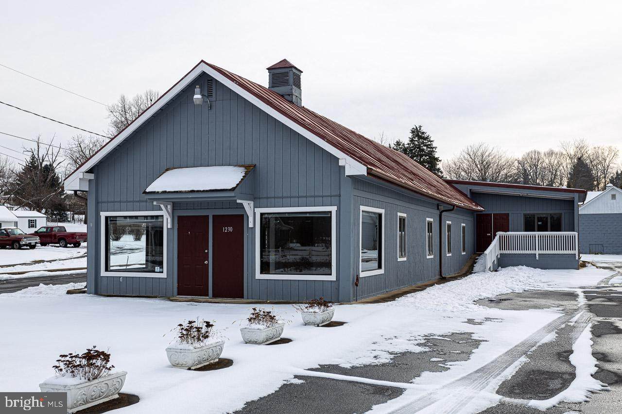 1230 Main St - Photo 1