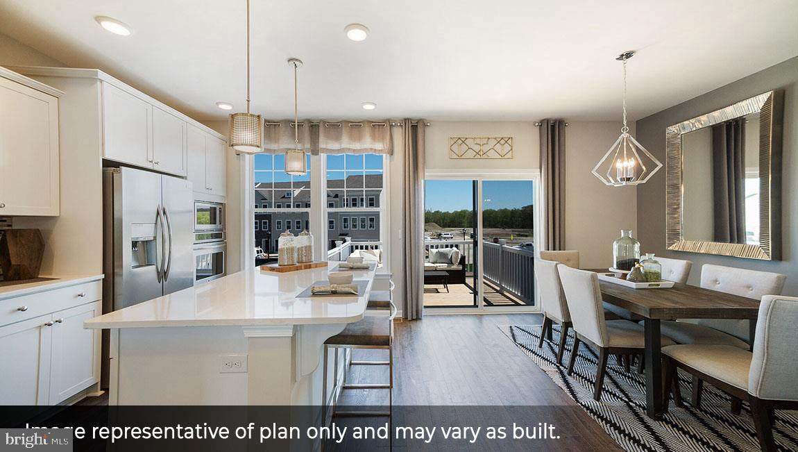 54 Rome Way - Photo 1