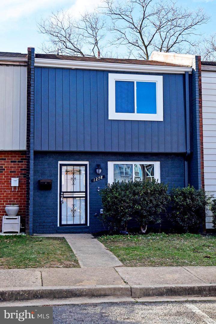 1278 Barnaby Terrace - Photo 1