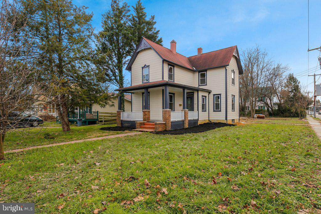 342 Laurel Avenue - Photo 1