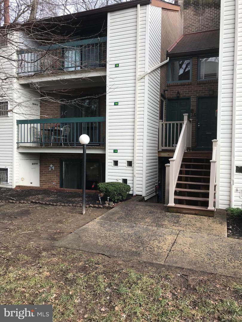 3750 Clarendon Avenue - Photo 1